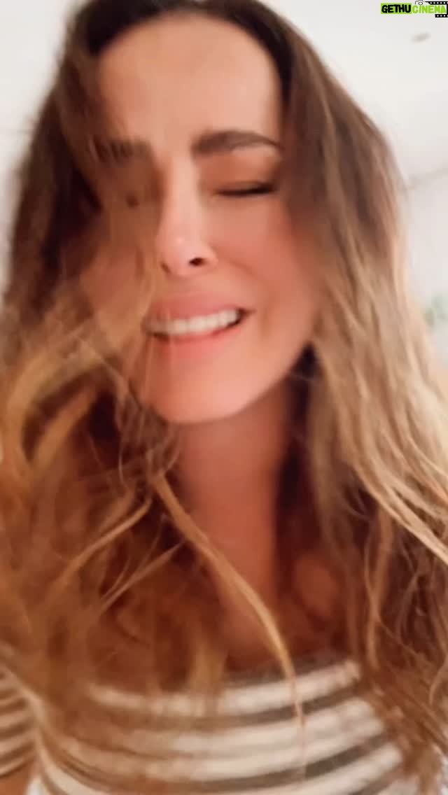 Danna García - 10K Likes - El amor verdadero es el que te tienes a ti mismo.
A ti primero !
T 💌. 
Soltar. A mi me pasó. A alguien más le ha pasado? Quien dijo yo ! .. Abro el hilo.
#amorproprio #SelfLove #mentiraselmusical