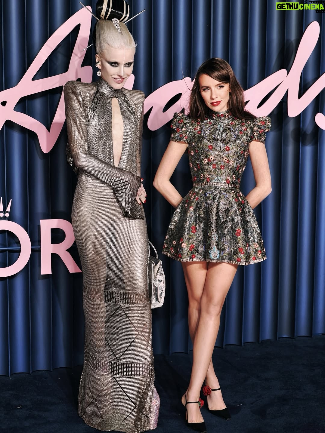 Daphne Guinness - 5.7K Likes - Last night! ⚡️ #BritishFashionAwards 
Congratulations to all the winners, my winner was my beautiful friend @anniesibiza @anniedoble ❤️✨💫💋💥
@bfa @britishfashioncouncil 🤍✨