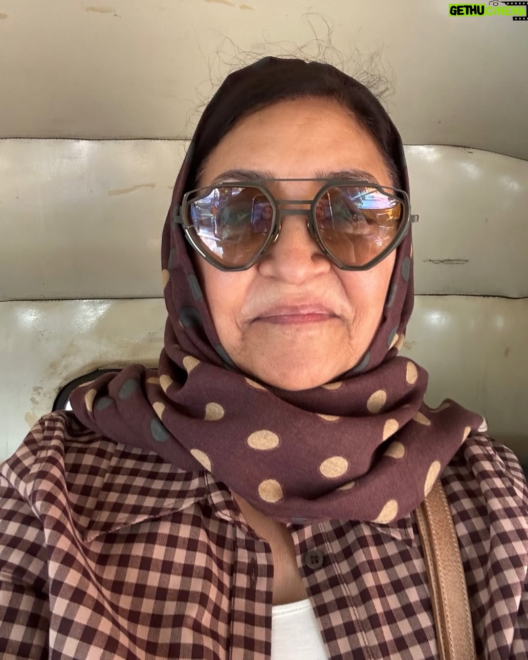 Deepti Naval - 37K Likes - No car, no driver, sitting in an auto going to the Marriott for lunch!