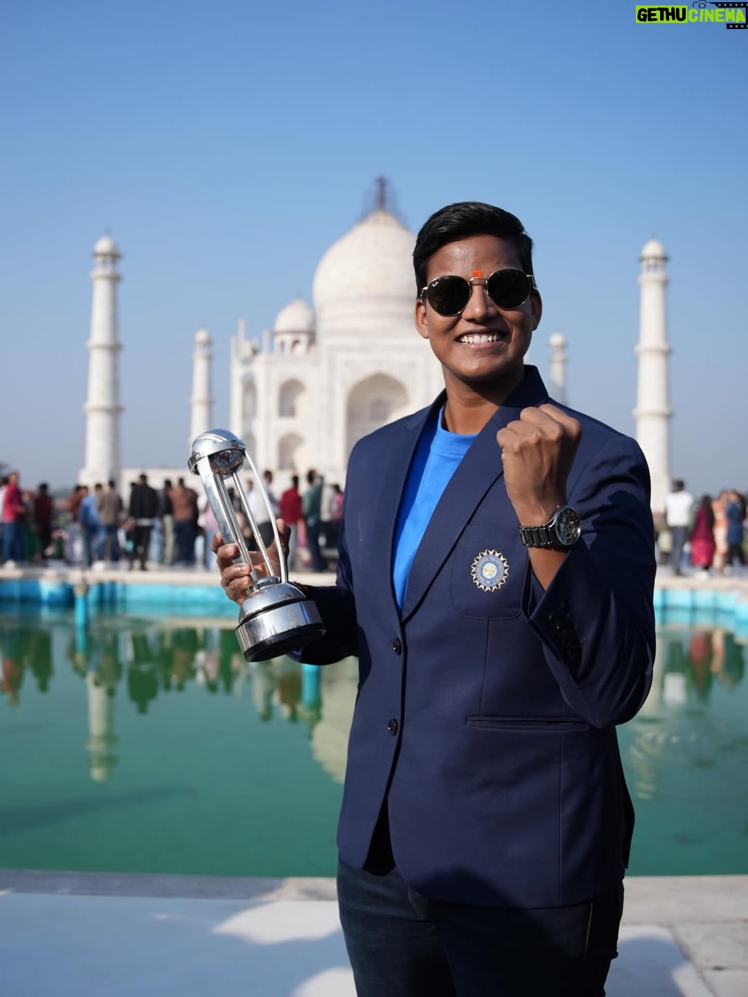 Deepti Sharma - 140K Likes - More than just a backdrop. A reminder of where it all began. Promised to get the Trophy, Grateful to God and the fans!🙌 #DS6 #tajmahal #Grateful