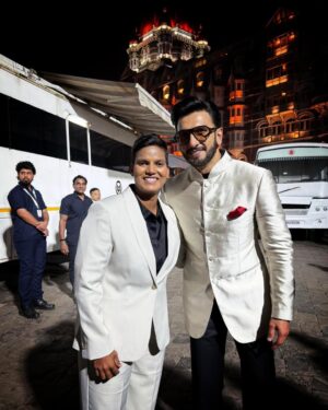 Deepti Sharma Instagram - • In the company of Maharashtra CM @devendra_fadnavis Sir, Mrs @amruta.fadnavis ma’am, Mrs Nita Ambani ma’am and @ranveersingh at the Global Peace Honours. An enriching experience to be in such august environment. Congratulations to @divyajfoundation on such a heartfelt event. #DS6