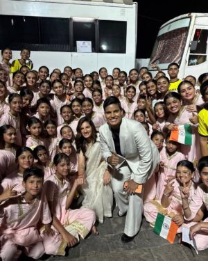 Deepti Sharma Instagram - • In the company of Maharashtra CM @devendra_fadnavis Sir, Mrs @amruta.fadnavis ma’am, Mrs Nita Ambani ma’am and @ranveersingh at the Global Peace Honours. An enriching experience to be in such august environment. Congratulations to @divyajfoundation on such a heartfelt event. #DS6