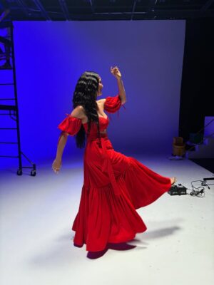 Denise Quiñones Instagram - El emoji de 💃🏻 se apoderó de mi! 💃🏻❤️‍🔥 #Reencuentro