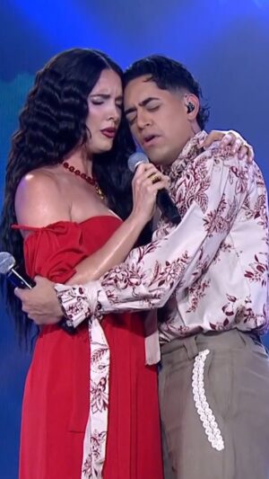 Denise Quiñones Instagram - 🎤 @denisequinones9 y @dioniciomatos nos conmueven con una interpretación llena de sentimiento de “Para Decir Adiós”. #ObjetivoFama