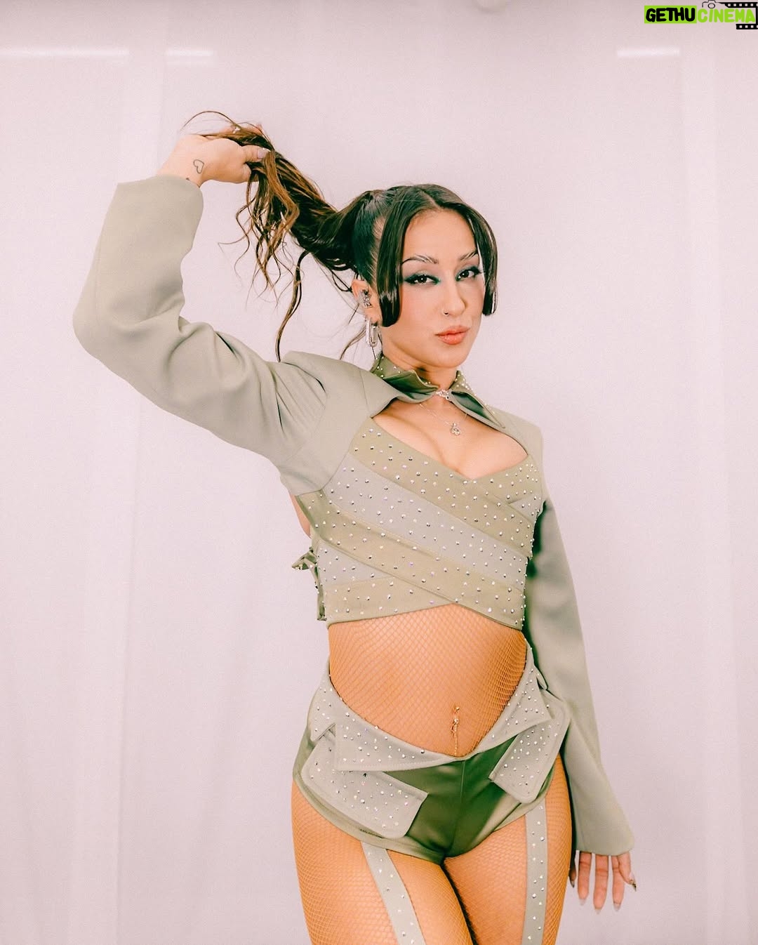 Denise Rosenthal - 123.2K Likes - Segundo día abriendo a la reina @karolg !!! 🤩💓 Gracias mi gente 🥹🫶🏽💓✨ Lo disfruté muchito!!! Gracias vida por estas experiencias bellísimas 💓✨🤩 

Hermosas fotitos por 📸 @estricolor