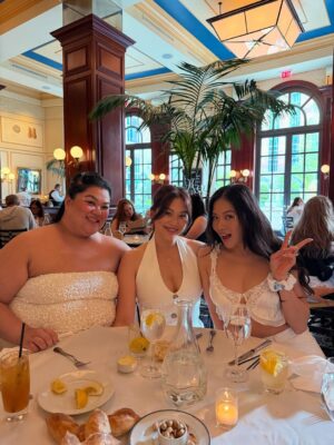 Dianne Doan Instagram - Summer Days🥰