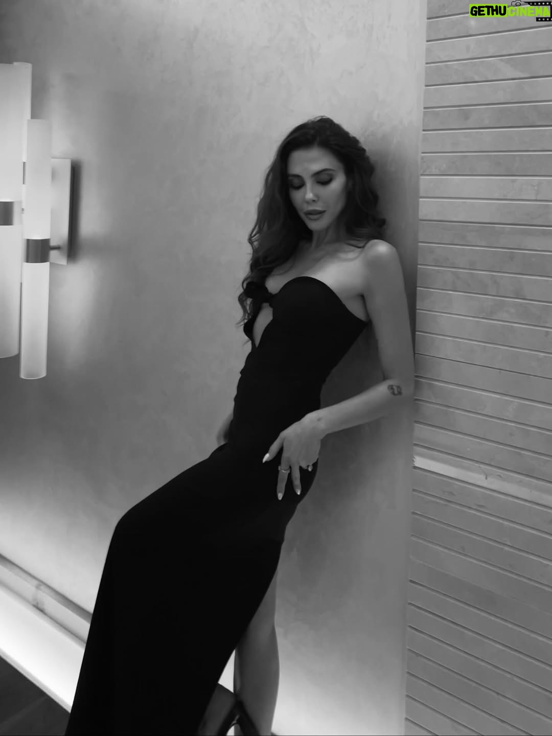 Dilara Aksüyek - 22K Likes - ♠️