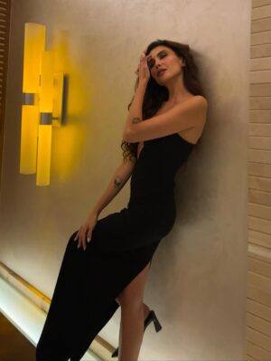 Dilara Aksüyek Instagram - ♠️