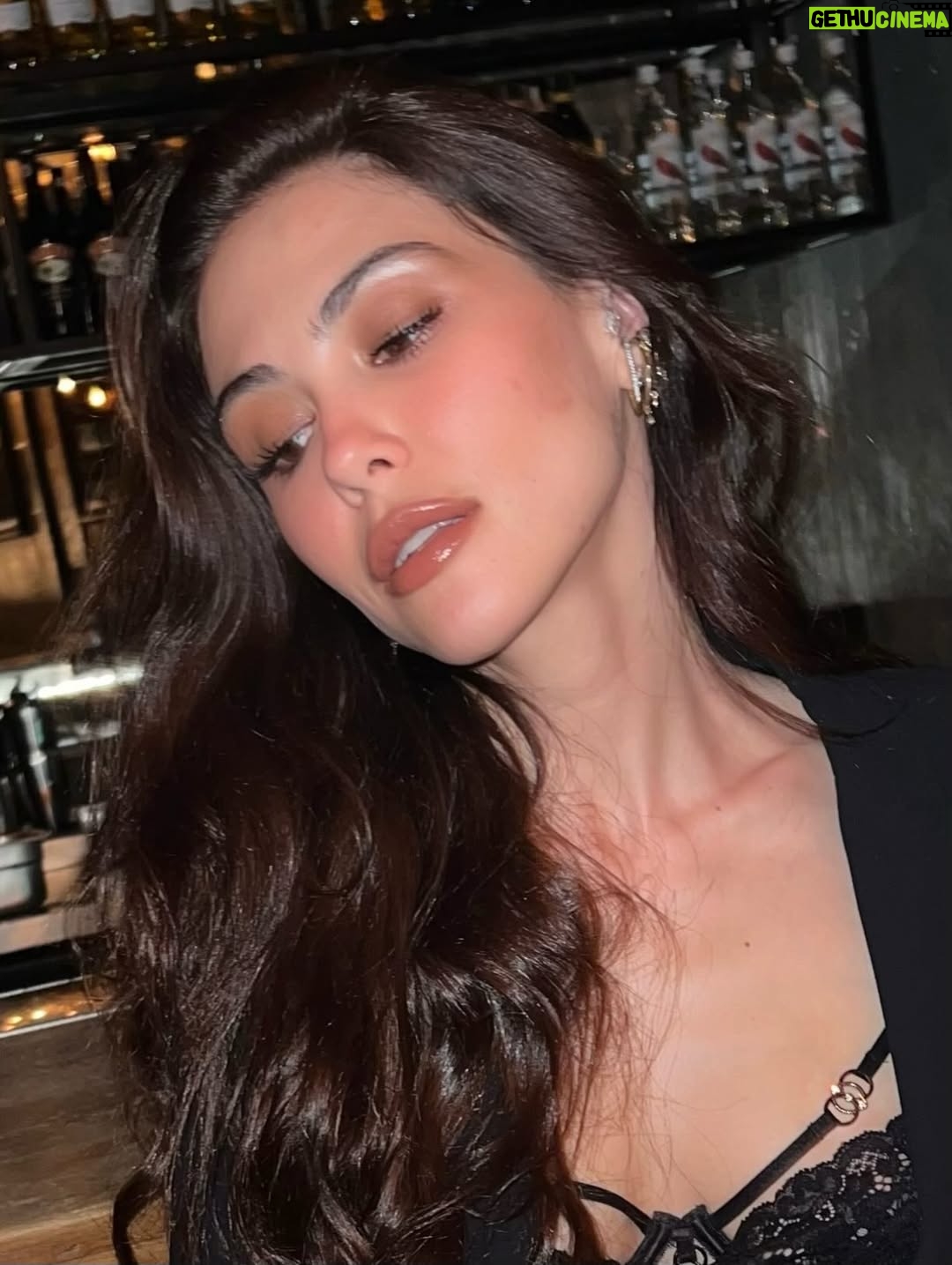 Dilara Aksüyek - 23.5K Likes - ♠️ 👽