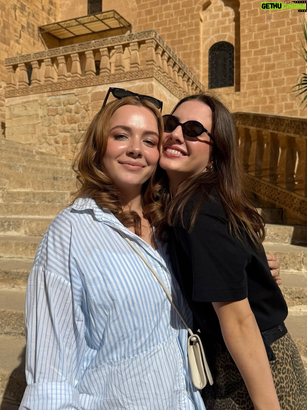 Dilara Kurtulmuş - 24.4K Likes - Mardin memories🕌🤎✨

Kaldığımız otel : @rec326_ 🫶🏼 

#reklam