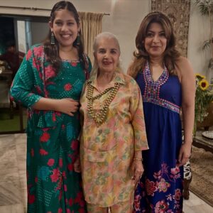 Divya Seth Shah Instagram - See , Still Together , Forever 💙🩵💙

Not a great photoshop job,But You get the drift 
Mihika would have giggled at My attempt

Here’s to Eternity
.

.

.

#motherdaughterlove