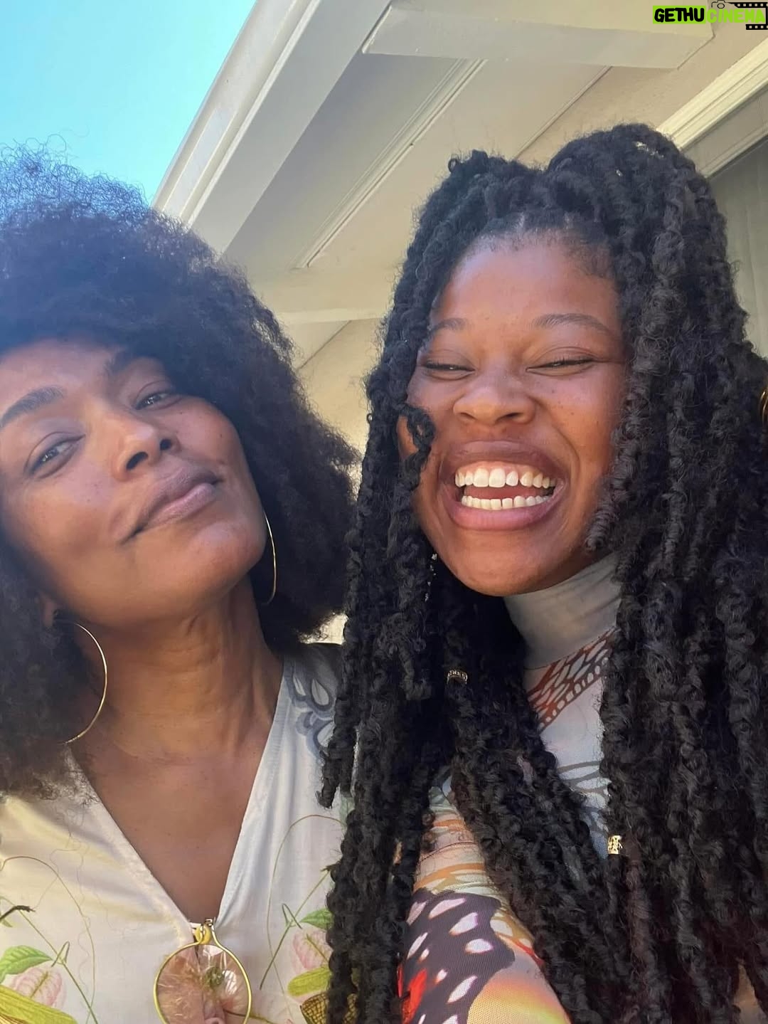 Dominique Fishback - 60.1K Likes - Mrs. Angela Bassett🦋😍
