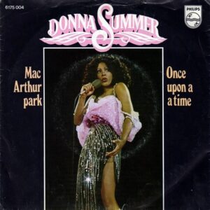 Donna Summer Instagram - On this day in 1978, Donna Summer’s MacArthur Park hit No. 1. 

Seven minutes of pure drama and eccentric brilliance ✨🫶