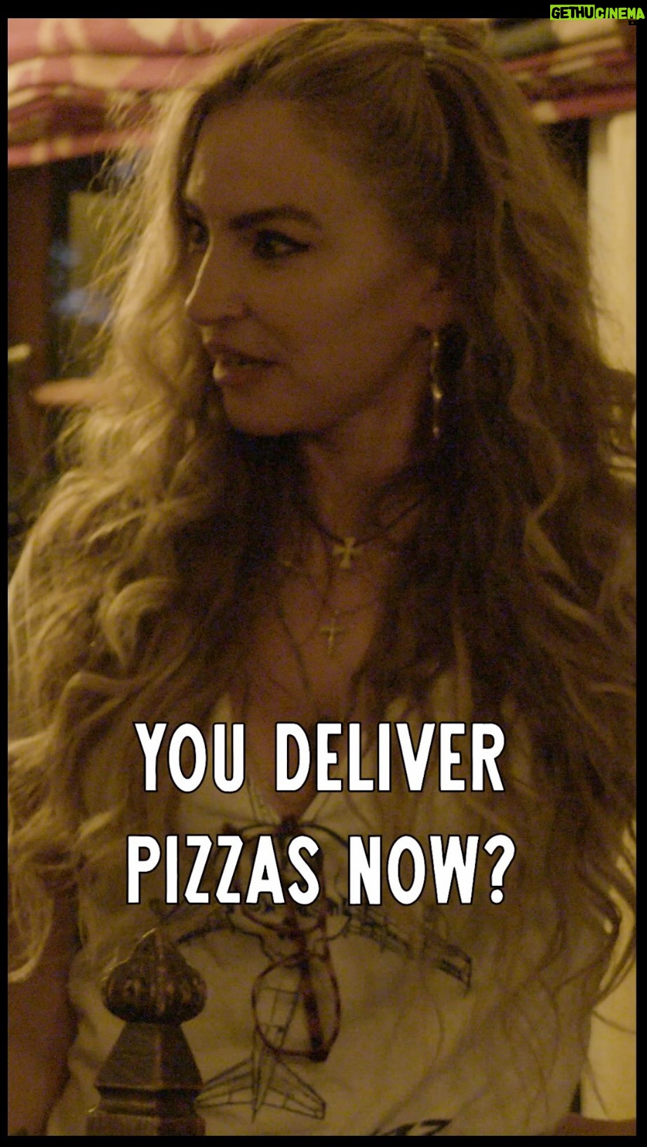 Drea de Matteo - 5.7K Likes - RESPECT THE PIZZA DELIVERY DRIVER 

FULL EPISODE OUT ON YT 📺 

GUEST @dreadematteo 

DIR BY @nicktheiii 
SHOT/EDIT BY @kevinogert 
PRODUCED BY @bigshot @princestreetpizza