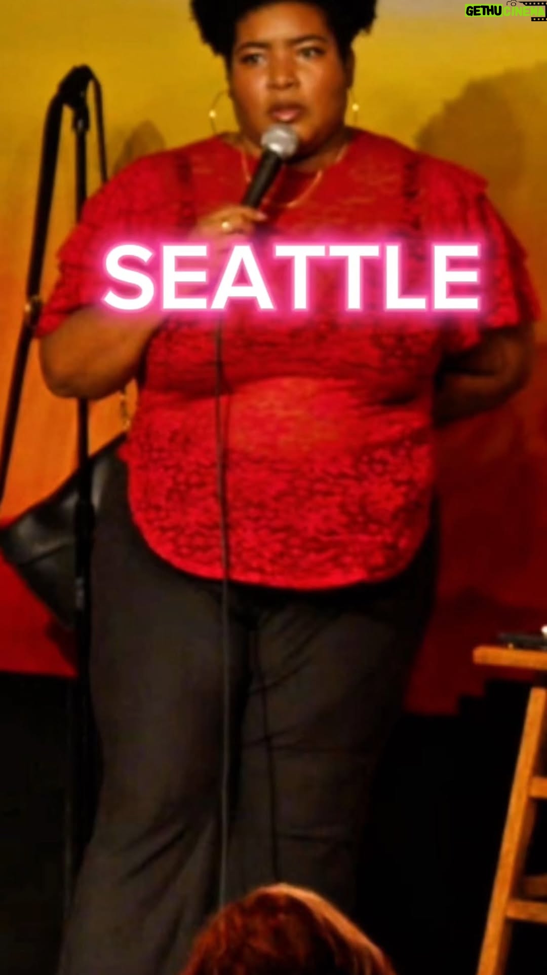 Dulcé Sloan - 39.2K Likes - Thank you @joekelleycomedy for telling me about the problem w/ Seattle 🤦‍♀️😂 

Come see me!
Nov 14-15th @nyccstamford Stamford,CT
Nov 21-22 @micdropcomedysandiego 
Dec 5-6 @vtcomedy Burlington,VT

#seattle #joke #city