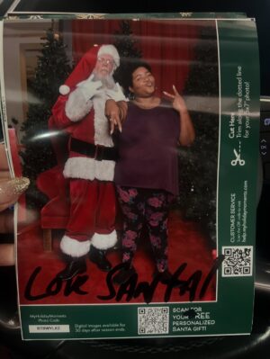 Dulcé Sloan Instagram - Here is the full Santa photo shoot! Merry Christmas yall 🎄🎅🏼🥰 Thank you to the Santa at the Sherman Oaks Westfield mall for my Christmas miracle.