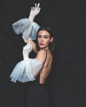 Ecem Özkaya Instagram - @alemdergisi ile biraz söyleştik beni biraz şımarttılar çok keyifli bir çekim oldu ellerinize sağlık ✨🎈
Genel Yayın Yönetmeni: @gozdeyorukogluersu 
Röportaj: @ceylanyeniacun 
Fotoğraflar: @zeynelabidin 
Youtube Röportaj: @sinem.aydinoglu 
Styling: @zilanbulbul 
Saç: @erdemgulll
Makyaj: @gamzeteq
Video: @uskevio_
Kurgu: Kerim YILDIRIM 
Styling asistanı: Yaren ÇAY
Makyaj asistanı: Nilay BAŞ
Fotoğraf asistanı: Murat AĞGÜL
Ajans :@emreakbas.tr
PR: @burcubulutcan
