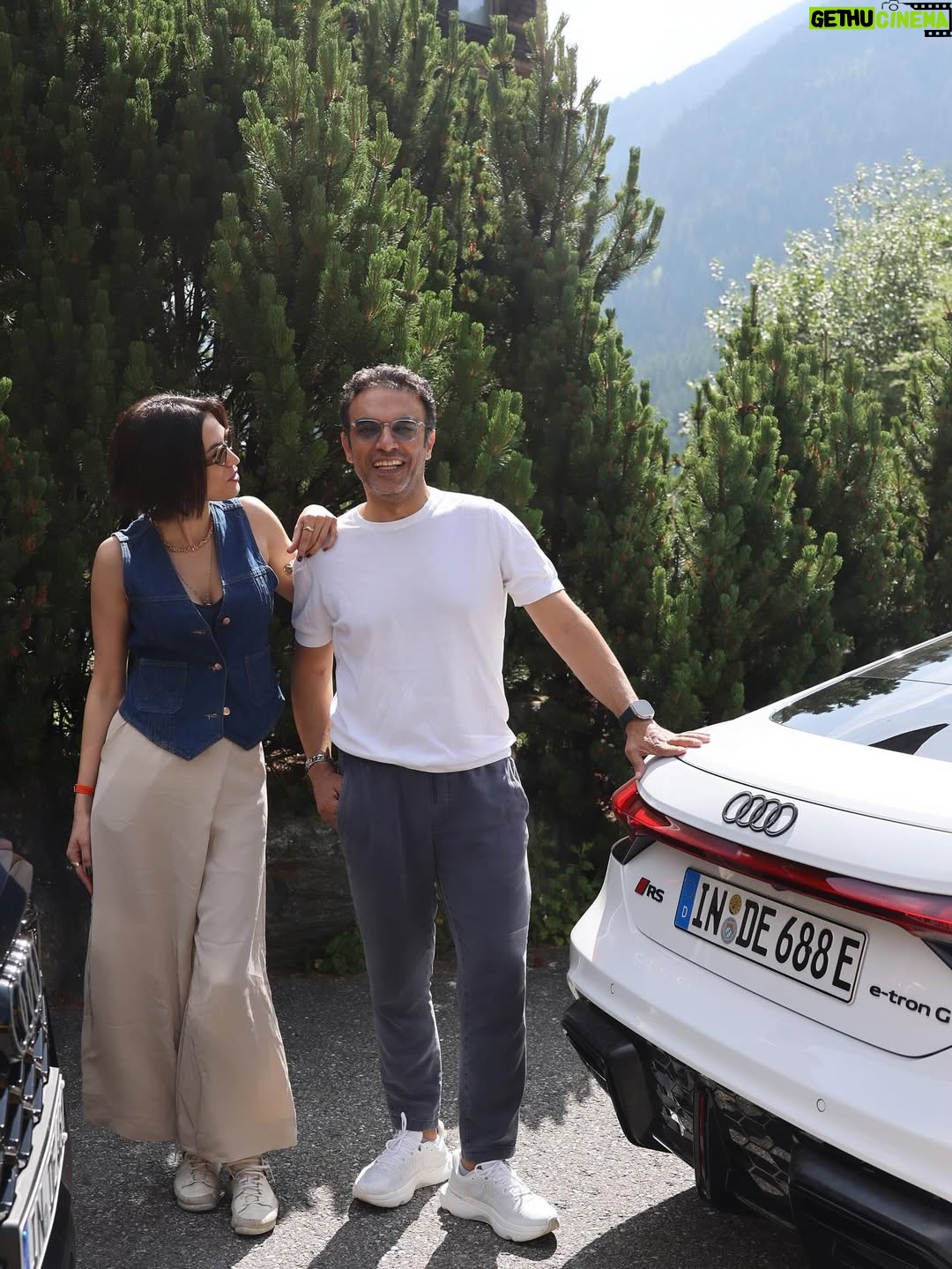Ecem Özkaya - 11.7K Likes - Haziran dump 2️⃣:)Kadranı zorlayan bir aydı doğrusu 🏎️:) yeni gelen yaşımın olduğu bu ay ilk gününden beri hep hediyeler verdi ;hem de her gün her an …✨tertemiz yaptı  ortalığı :) bir de çok üşümüşüm meğer ısıttın beni bu yıl ve bu yaşım için bir teşekkürüm de sana be haziran 🥂🏁

@emreakbas.tr 
@burcubulutcan 
Ve siz 🫵🏻 tüm kalbimle sarıldıklarım 🫂♥️ #reklam #davet