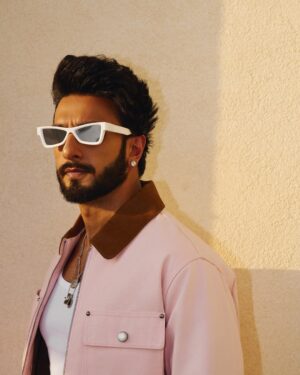 Eka Lakhani Instagram - Ranveer Singh !!! 
Did we miss the color?!

Head to toe in @louisvuitton
Fall-winter 2025 Men’s collection by Pharrell Williams

#StyledByEka @ekalakhani 
Style Team @fatimabaluchstyles @styledbyradhikadhanuka @team___e
LV Team @madhuraphadnis @aleena.denny
Photographed by @vaishnavpraveen @thehouseofpixels
Hair @aalimhakim @mustaqeem_salmani
Makeup @mahadevnaik08
Managed by @jinal.jj @divijakrishnaswani
Team RS @cp_vinayak