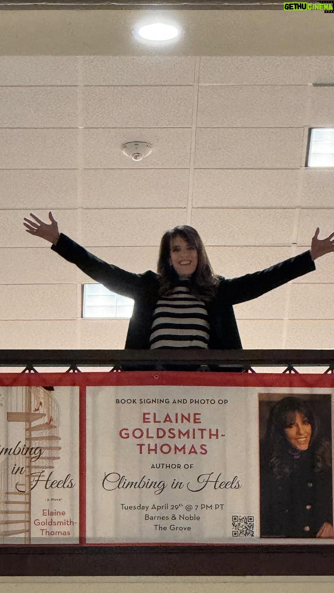 Elaine Goldsmith-Thomas - 4.3K Likes - Celebrating one week since Pub Day! #ClimbingInHeels #BookedAndBusy