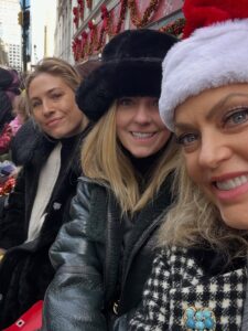 Elaine Hendrix Instagram - November, you were filled with so much love. I can’t even begin to represent it all. Just know - I see it. I feel it. And I’m beyond grateful for it. #dwts 💃🏼⭐️🫶🏼