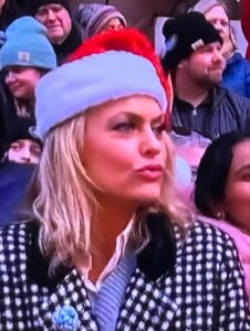 Elaine Hendrix Instagram - November, you were filled with so much love. I can’t even begin to represent it all. Just know - I see it. I feel it. And I’m beyond grateful for it. #dwts 💃🏼⭐️🫶🏼