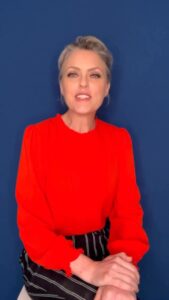 Elaine Hendrix Instagram - What do I do when I’m not dancing on the ballroom floor…?! 😉 And you can too! 😈 Hooking you all up with spicy toys or gift cards from @bellesaco! Sign up to get yours on my IG page.
 
#bbpartner