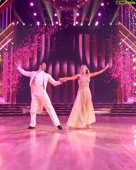 Elaine Hendrix - 14.3K Likes - Elaine Hendrix and pro Alan Bersten perform the Quickstep to “You Can’t Hurry Love” by The Supremes for the Instant Dance Challenge. #DWTSFinale #DWTS