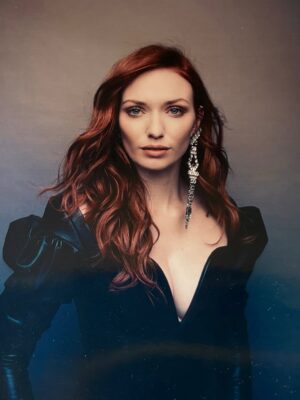 Eleanor Tomlinson Instagram - 🖤

@justinejenkins 
@dayaruci 
@pruewhitestylist

@mattholyoak 

@vrwpublicity