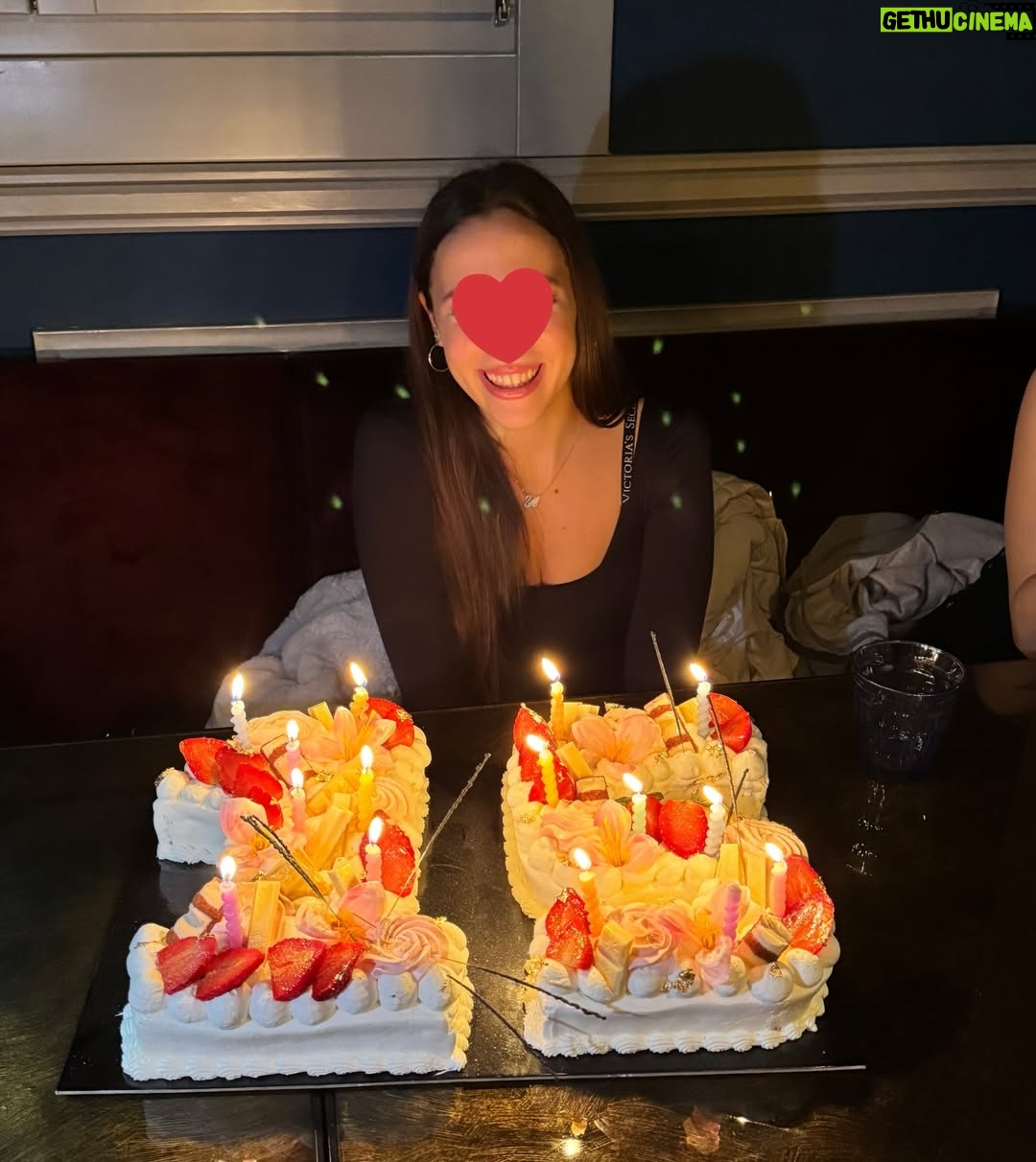 Elena Asimakopoulou - 9.9K Likes - Χρόνια πολλά, ζωή μου! Είσαι το πιο όμορφο δώρο που μου χάρισε η ζωή! Να μην πάψεις ποτέ να ονειρεύεσαι και να χαμογελάς! Είσαι και θα είσαι για πάντα ο λόγος που χαμογελάω κι εγώ!Ό,τι κι αν φέρει ο δρόμος σου, να ξέρεις πως έχεις πάντα μια αγκαλιά να σε περιμένει! Να σε χαιρόμαστε αγάπη μου και να σε καμαρώνουμε! ❤️❤️❤️ 

#happybirthday #ourdaughter #mylove