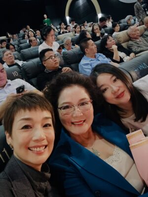Elena Kong Mei-Yee Instagram - 多謝大會的邀請,希望澳門的朋友喜歡《水餃皇后》呢部電影啦!
#江美儀 #江美人 #水餃皇后 #澳門
