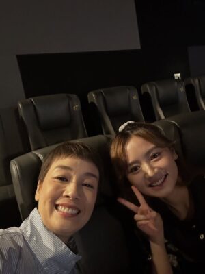 Elena Kong Mei-Yee Instagram - 有冇攪錯呀！？
「觸電」套電影🎬咁好睇嘅？！
有史上最強男主角林敏驄喎！
快啲買飛入場支持下啦！

#江美儀 #江美人 #電影觸電 #林敏驄 #羅毓儀 #支持香港電影