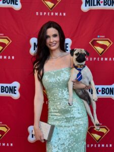 Actress Elizabeth Tulloch HD Photos and Wallpapers August 2025