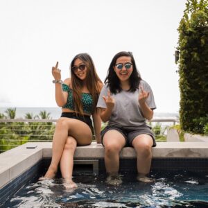 Elle Mills Instagram - my brother ignored my texts so i took his ex on a honeymoon 
@_jay.mills 😘