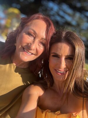 Emily Symons Instagram - And just like that… Irene’s chapter in the Bay has come to an end ❤️ Tonight after an extraordinary 33 years, we farewell my beautiful friend @lynnemcgranger tonight 🌊 Don’t miss an emotional goodbye to a true Australian TV icon, 7.00 on @channel7 & @7plus 🥹 #HomeandAway
