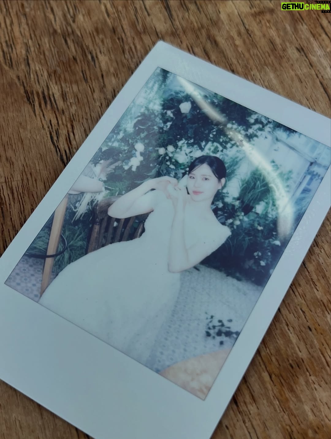 Eom Ji-yoon - 113.3K Likes - 결혼?