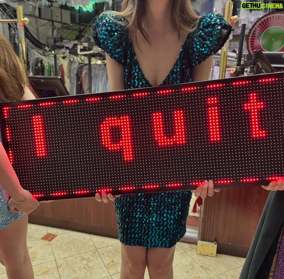 Este Haim - 25.3K Likes - “i quit” album art by pt anderson. shot in our hometown in the valley. we love you guys and we can’t wait to dance to this record with you. album out june 20th we can’t wait !!!
