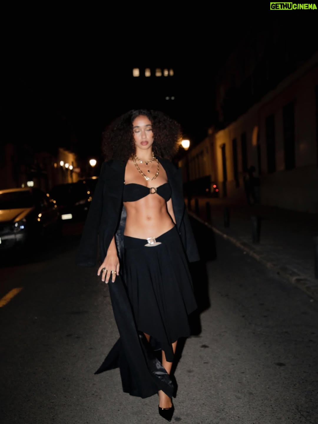 Eva Ruiz - 151.7K Likes - Gracias @harpersbazaares e @inmajimenezbazaar por una noche tan maravillosa🤍🤍

Styled by @pelonio in @unode50 @desigual 
MUAH by @yosbaute @jeesus_beltran @givenchybeauty 
Photo by @eduardorawdriguez