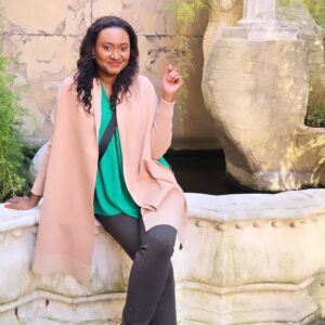 Fabienne Colas Instagram - I’ve learned that some people will mistake your kindness for weakness. Correct them with boundaries, not bitterness.

Kindness is a choice, not a lack of strength. When it’s mistaken for weakness, adjust access, not your character.

And let’s be clear: kindness does not mean staying quiet.

Use your voice. Call out disrespect, injustice, and inequity - calmly, clearly, unapologetically. Leadership is speaking up without becoming what you’re fighting.

#KeepOnSmiling while doubling down on what matters.

#KeepOnThriving while climbing the mountains of success.

#KeepOnShining while your voice sets the standard and your grace does the rest.

#Leadership #kindness #strength #speakup #strongwomen #womeninspiringwomen
#womensupportingwomen #womenempowerment #womenpower #womenentrepreneurs