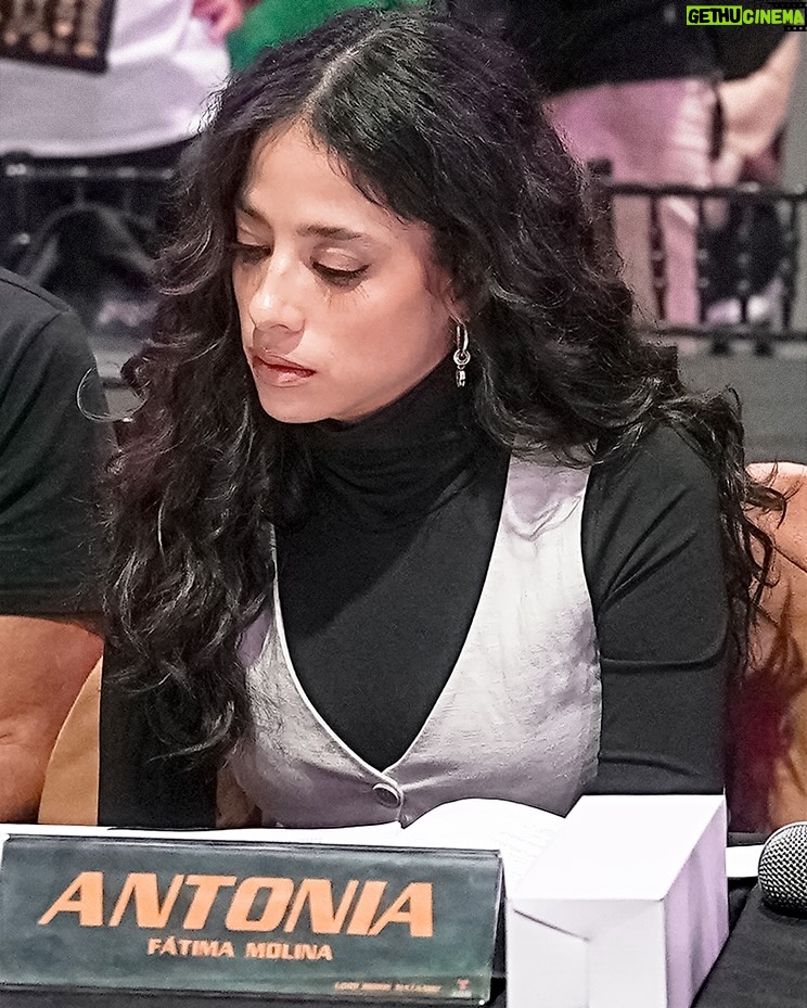 Fátima Molina - 4.8K Likes - ¡El primer table read y ya estamos OBSESIONADOS! 😭¿A quién mueres por ver en acción?🔥 #LoboMorirMatando