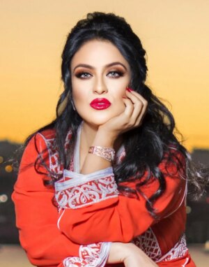 Fatima Zahra Bennacer Instagram - 🇲🇦✨
#القفطان_المغربي_الأصيل