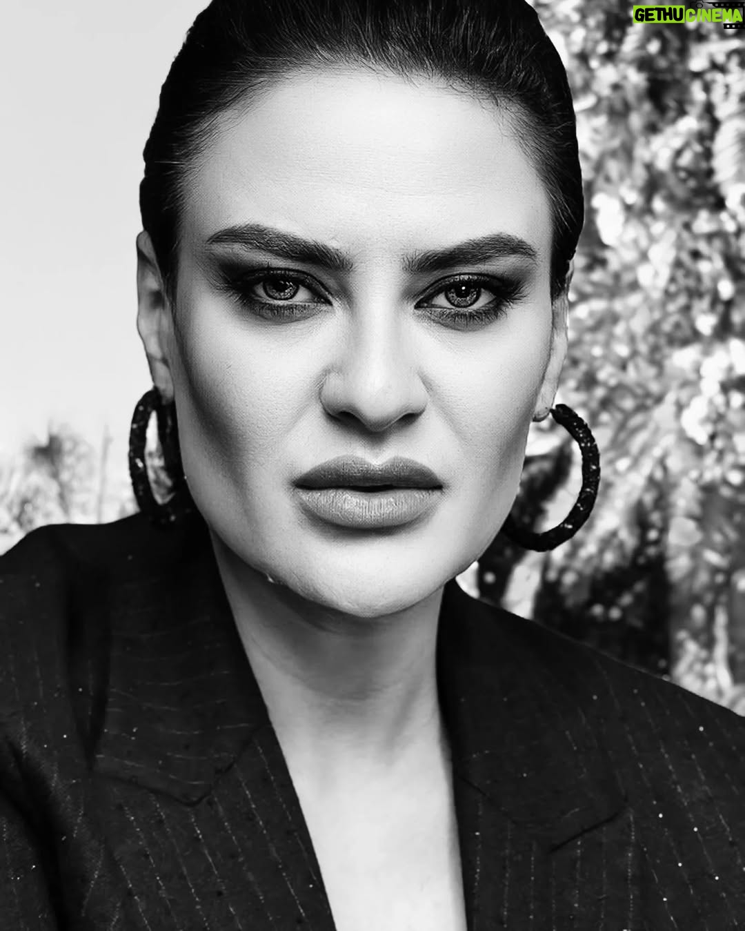 Fatima Zahra Bennacer - 13.7K Likes - 🖤✨