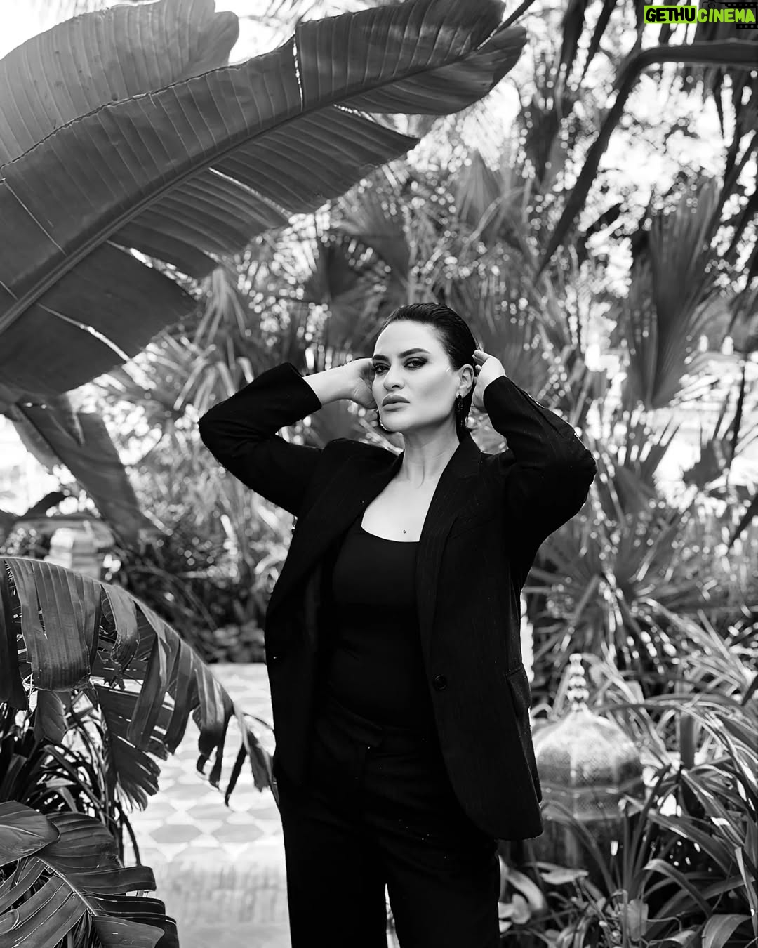 Fatima Zahra Bennacer - 13.7K Likes - 🖤✨