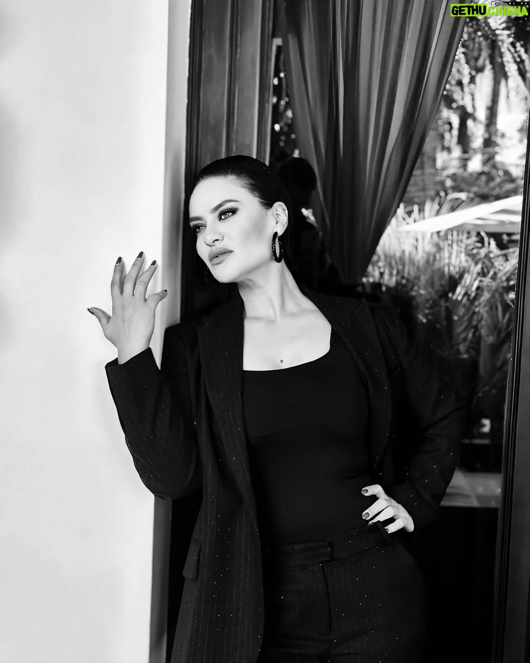 Fatima Zahra Bennacer - 13.7K Likes - 🖤✨