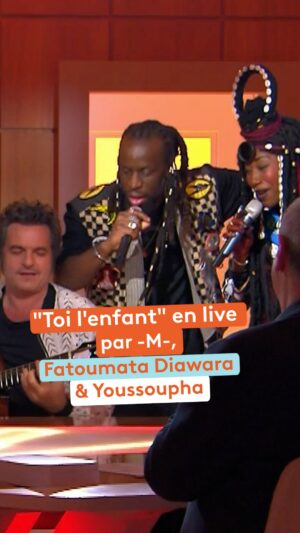 Fatoumata Diawara Instagram - « Toi l’enfant » par le collectif @lamomali ❤️
Merci à @m_chedid @fatoumata_diawara__ et @youssouphamusik pour ce live ✨