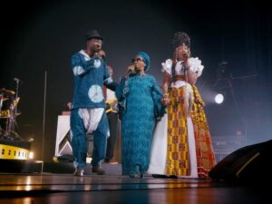 Fatoumata Diawara Instagram - 𝕃𝕒𝕞𝕠𝕞𝕒𝕝𝕚, 𝕝’𝕦𝕝𝕥𝕚𝕞𝕖 𝕋𝕠𝕥𝕖𝕞
Très beau film pour revivre l’émotion de ce dernier concert à Bercy 🙏💛✨

🎬 @acrofilm