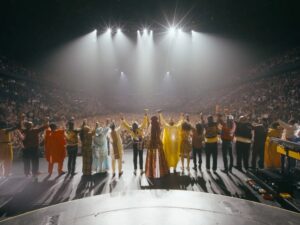Fatoumata Diawara Instagram - 𝕃𝕒𝕞𝕠𝕞𝕒𝕝𝕚, 𝕝’𝕦𝕝𝕥𝕚𝕞𝕖 𝕋𝕠𝕥𝕖𝕞
Très beau film pour revivre l’émotion de ce dernier concert à Bercy 🙏💛✨

🎬 @acrofilm