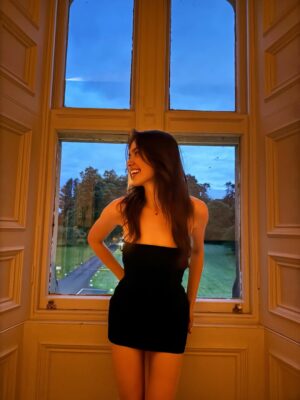 Felicia Sağnak Instagram - low light, high vibes ✨