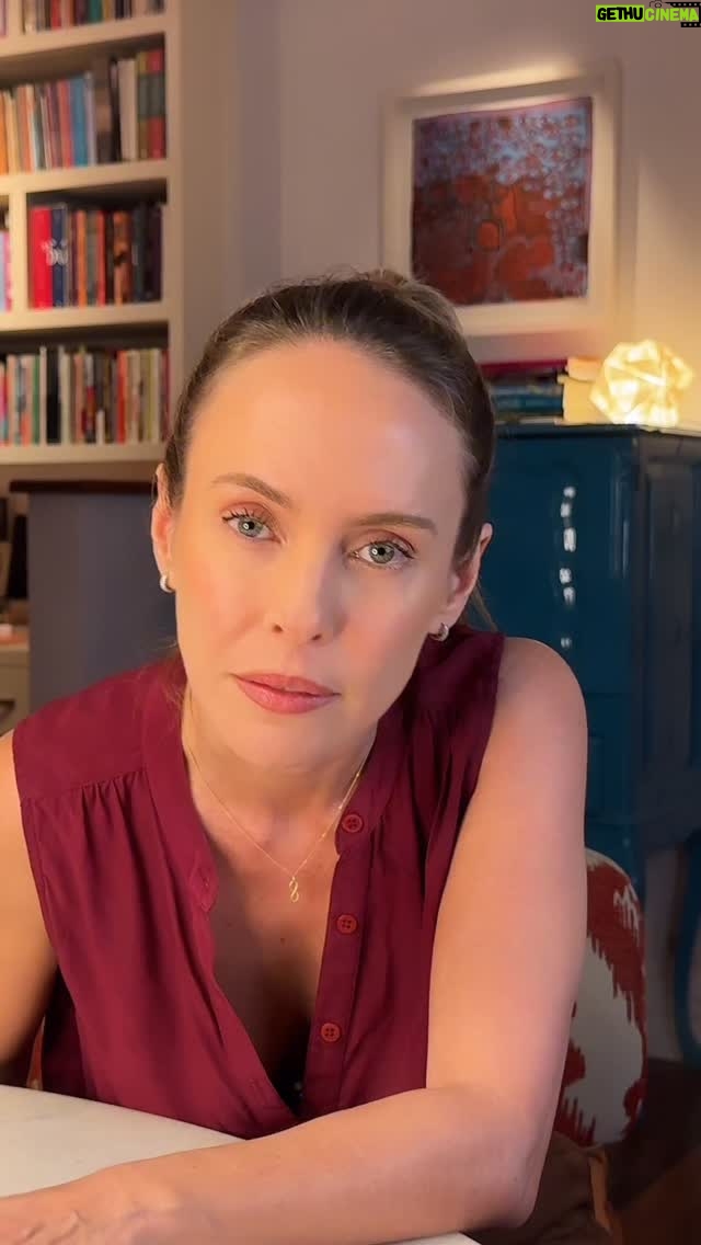 Fernanda Nobre - 14.1K Likes - POR QUE DECLARAR ÓDIO ÀS MULHERES AINDA NÃO É CRIME NESSE PAÍS???