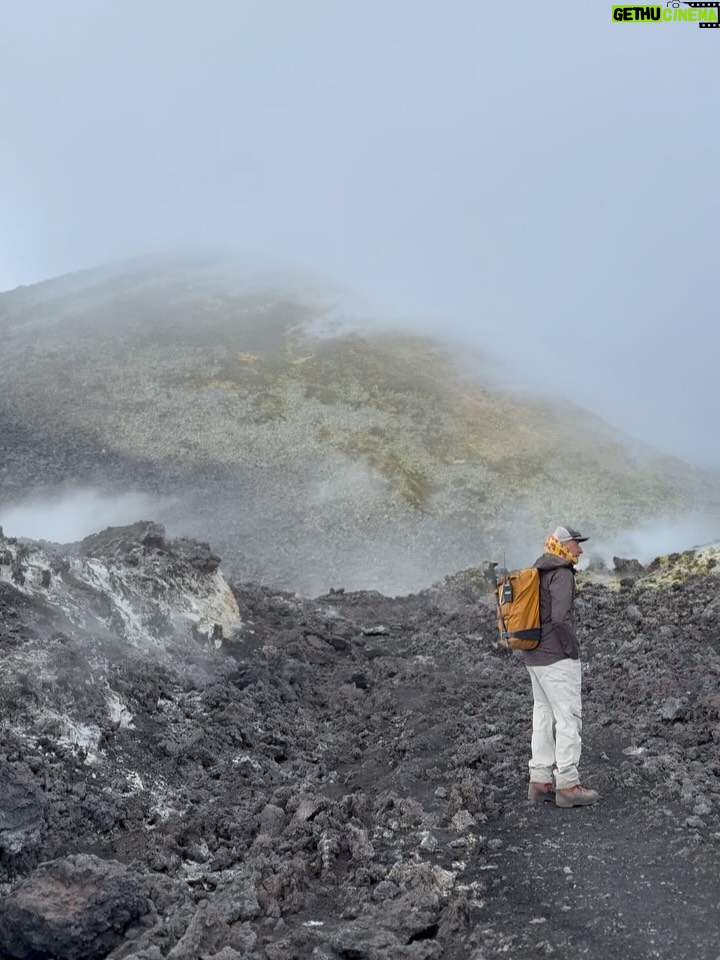 Fiammetta Cicogna - 4.4K Likes - Come disse il vecchio saggio cinese:
Puoi salvare la ragazza dal Vulcano, ma non il Vulcano dalla ragazza.
Che bello tornare in cima insieme al Brac